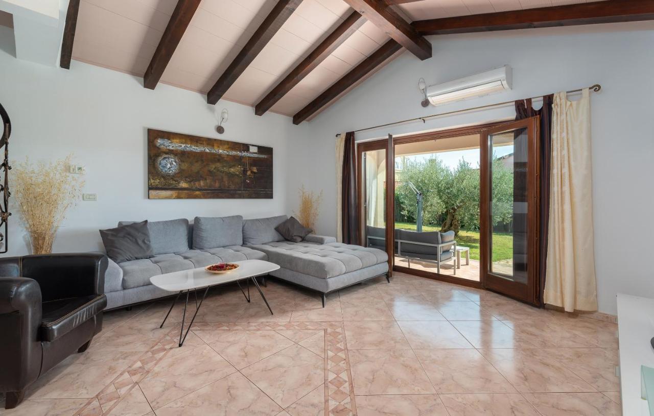 Villa Lucas Novigrad Istria Kültér fotó